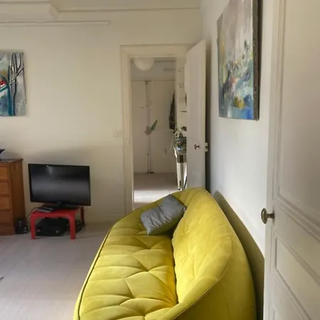 Bright - Near Space Apartment Paris