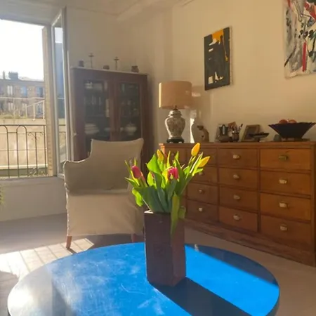 Apartment Bright - Near Space Paris